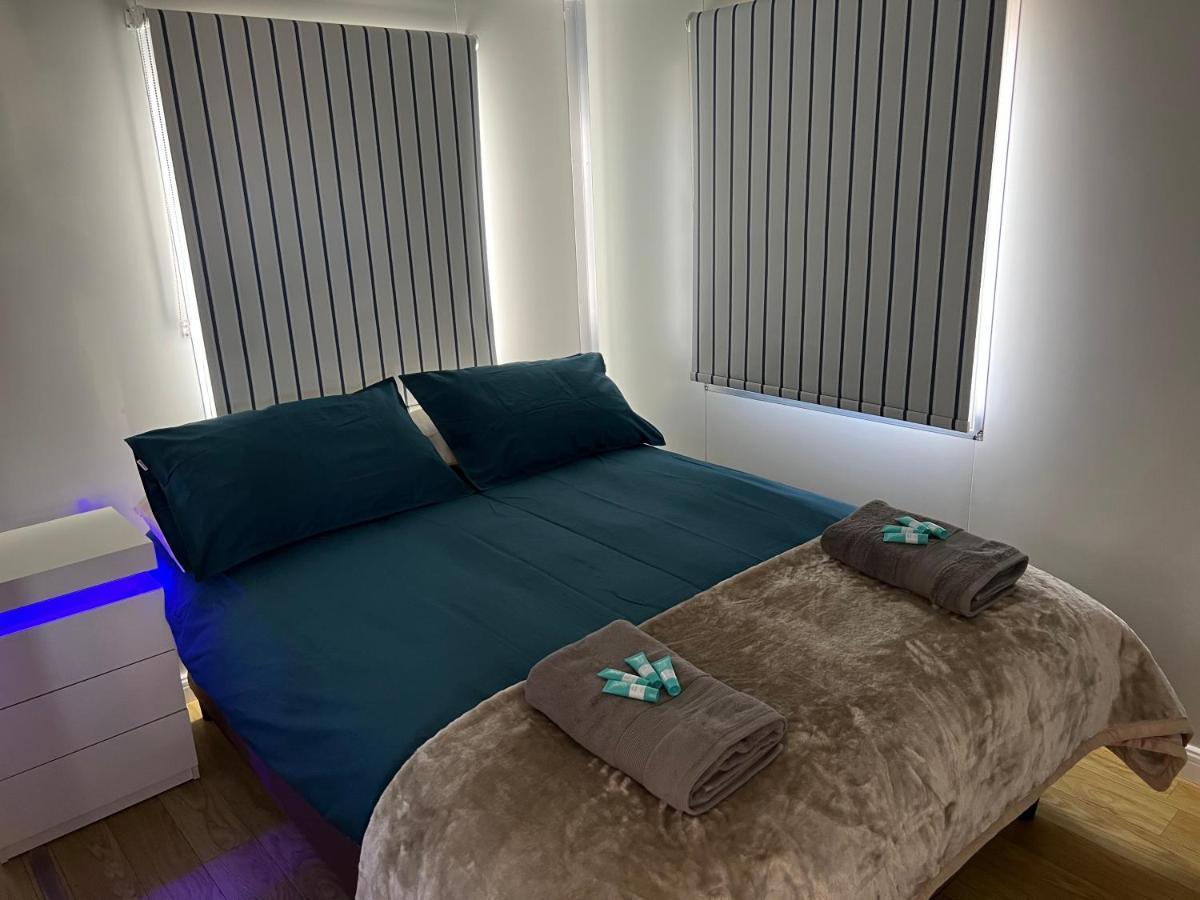 White Cliffs Self Contained Cabin Accommodation Экстерьер фото